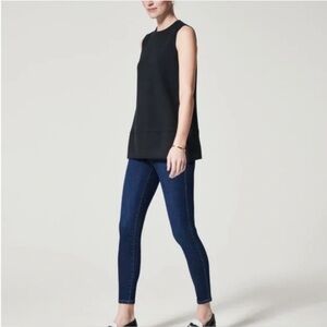 Spanx AirEssentials Tunic Tank in Black, Size Medium